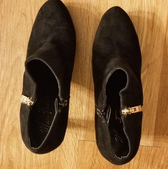 Marc Fisher Suede Black Ankle Boots - Picture 4 of 6